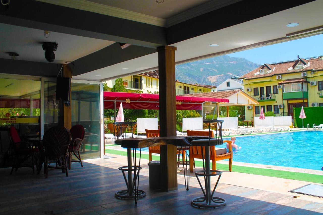 Carmina Hotel ออวาจิค ภายนอก รูปภาพ